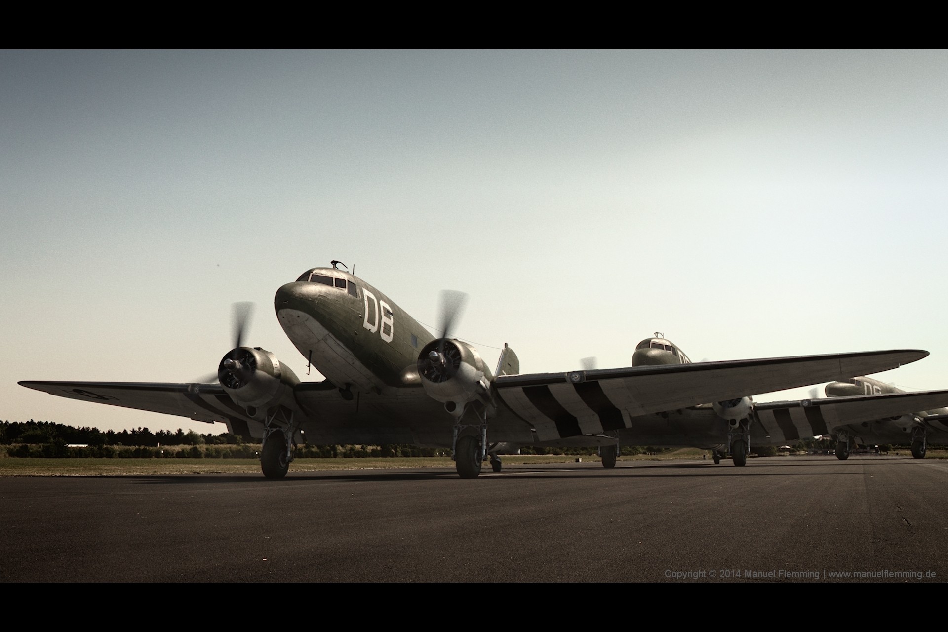 A rendering of multiple C-47 at take off - created using Maya, Mari, Vray and Nuke. I'm responsible for HDRI & Plate photography, modeling, texturing, shading, lighting, rendering and compositing.